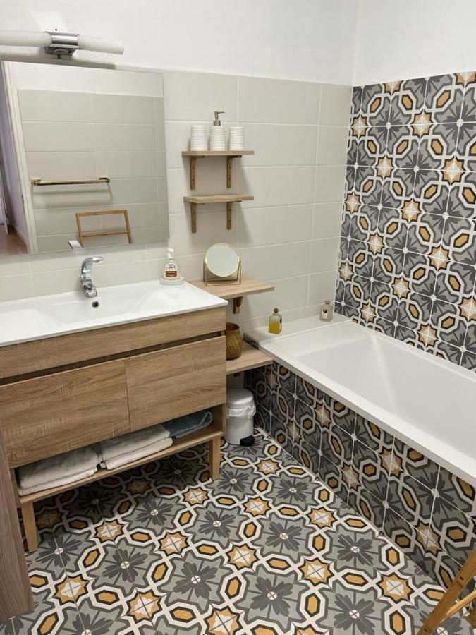 Appartement Climatise F3 Proche Plage Port Et Aeroport Ajaccio  Ngoại thất bức ảnh